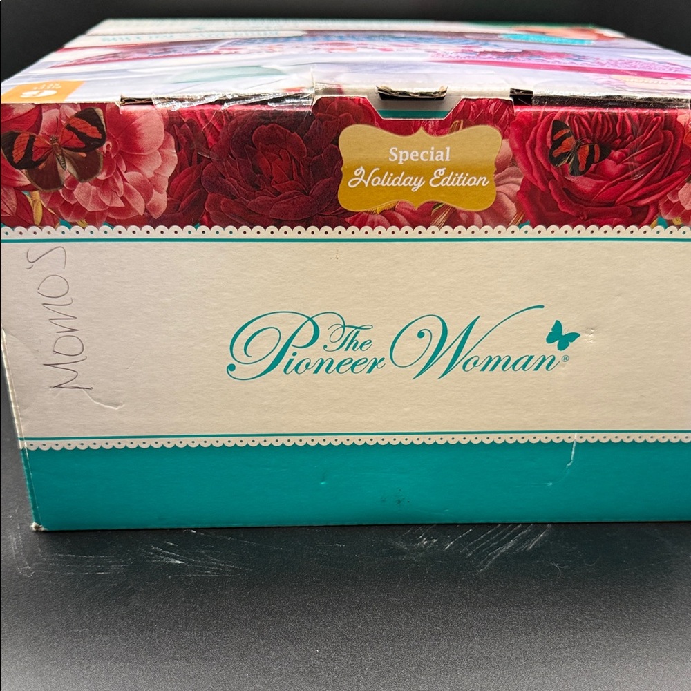 The Pioneer Woman Floral Melamine Bowl Set with Lids - Picture 5 of 6